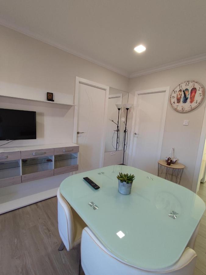 Precioso Apartamento 3 Dormitorios, Aire Acondicionado Menos 10 Min A Pie Feria Jerez De La Frontera Jerez de la Frontera Kültér fotó