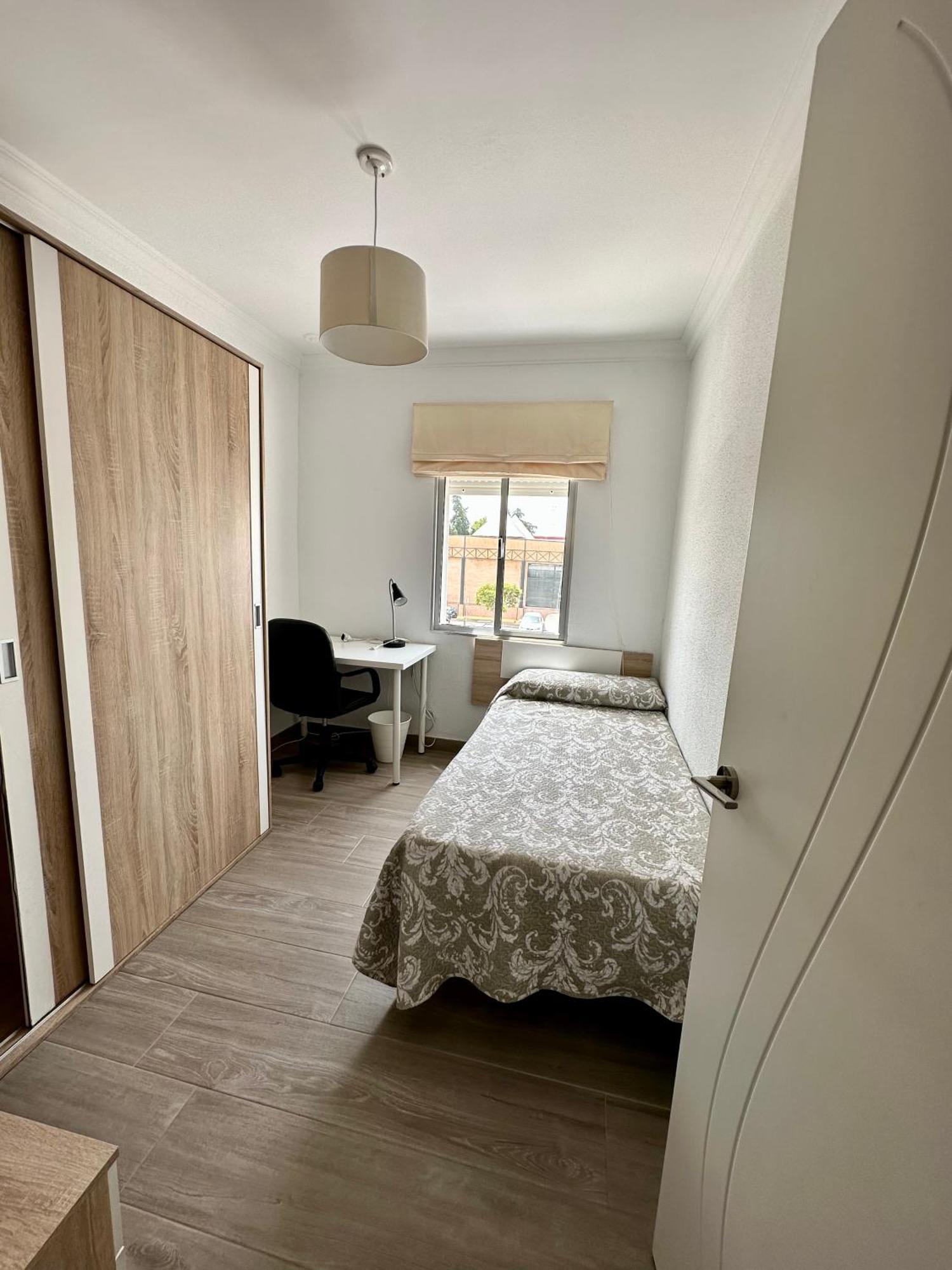 Precioso Apartamento 3 Dormitorios, Aire Acondicionado Menos 10 Min A Pie Feria Jerez De La Frontera Jerez de la Frontera Kültér fotó