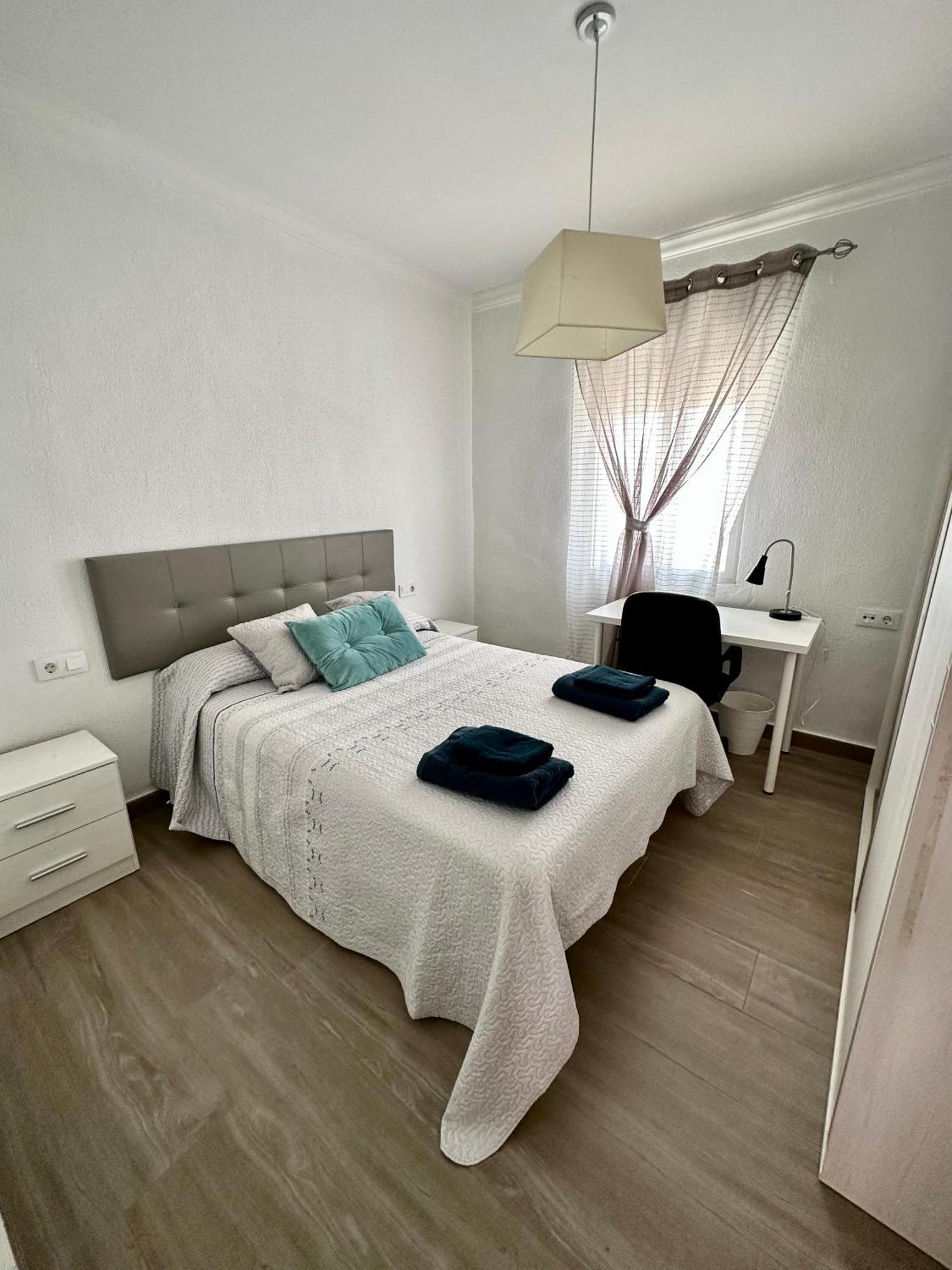 Precioso Apartamento 3 Dormitorios, Aire Acondicionado Menos 10 Min A Pie Feria Jerez De La Frontera Jerez de la Frontera Kültér fotó
